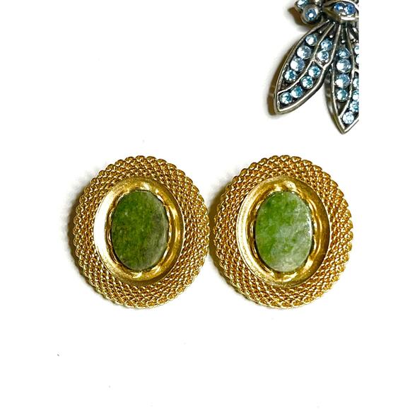 Clip Earrings Green Aventurine Jade Gold Vtg Estate Jewelry O30 - Picture 2 of 4